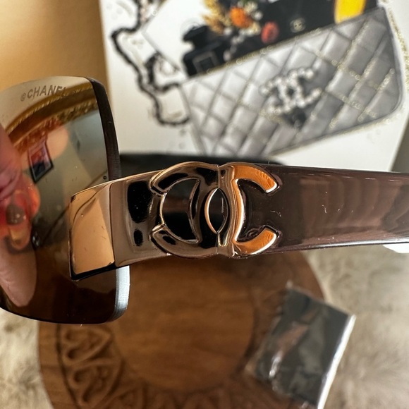 Chanel Black Sunglasses Frameless New with Tags - Picture 3 of 7